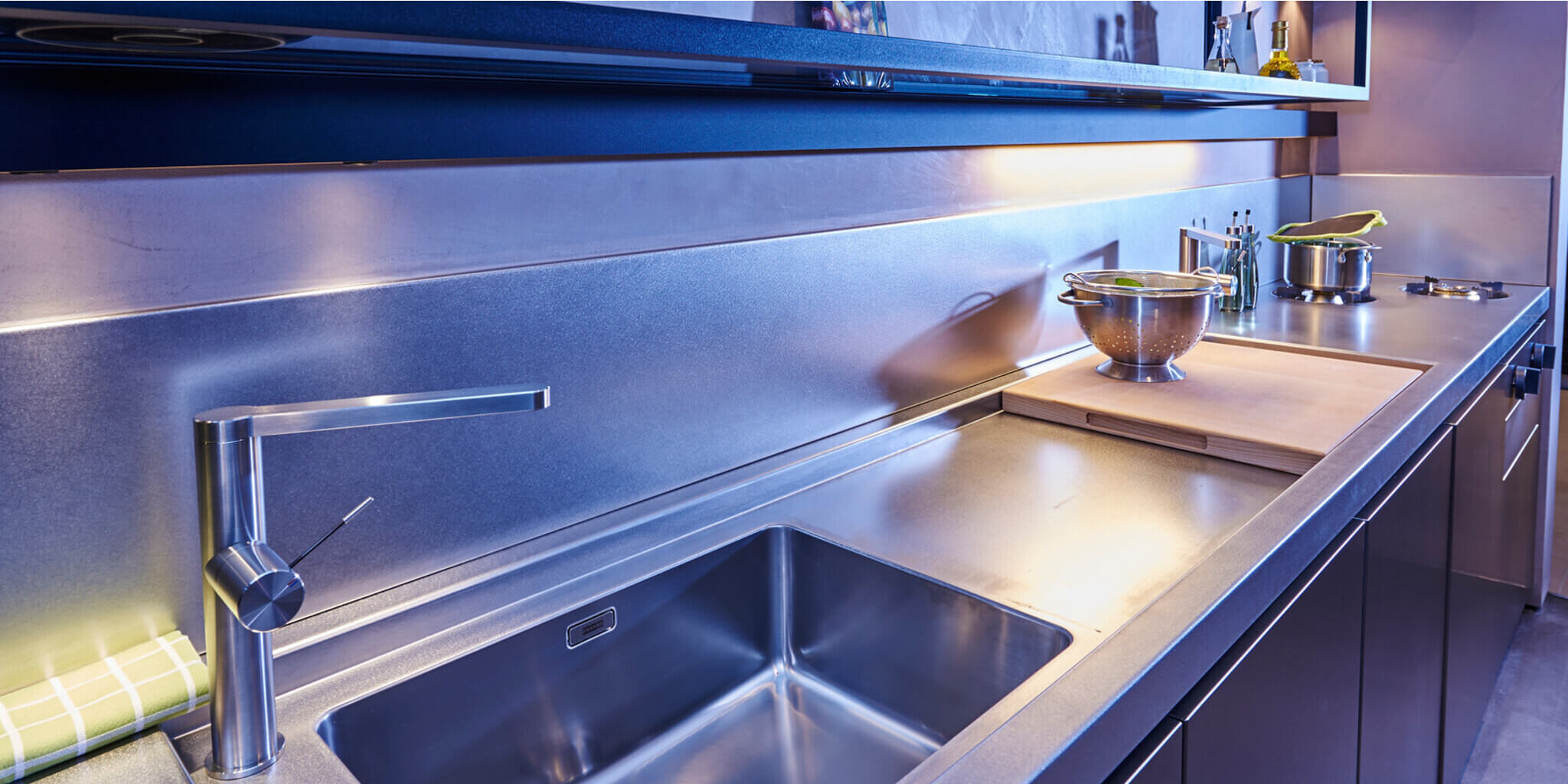 Behoefte aan Worstelen lanthaan RVS achterwand voor in de keuken - Tieleman Keukens